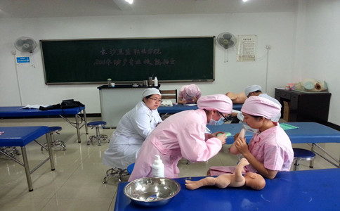 成都卫校图