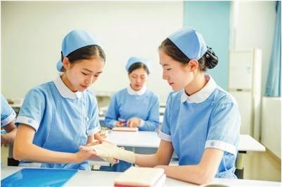 成都希望卫校