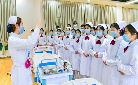 2021卫生学校招生报名条件